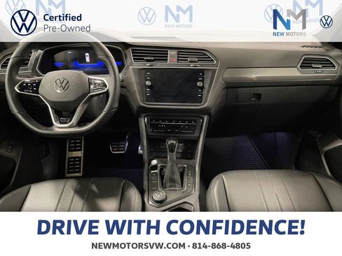 Used 2024 Volkswagen Tiguan SE R-Line image 10