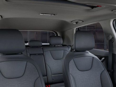 New 2025 Kia Niro SX Touring image 28