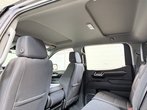 Used 2025 GMC Sierra 1500 SLE AWD/4WD image 21