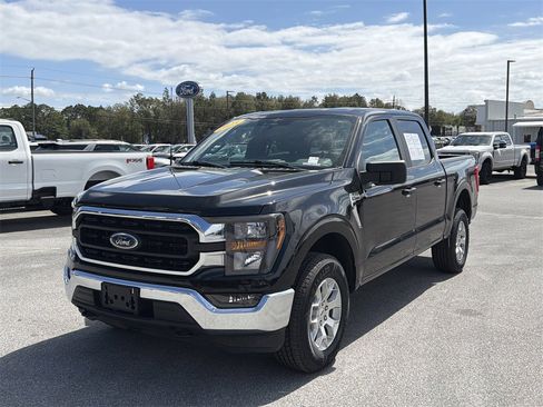 Used 2023 Ford F150 XLT image 9