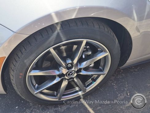 Used 2023 MAZDA MX-5 Miata Grand Touring RWD image 7