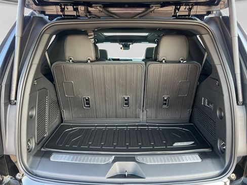 New 2026 GMC Yukon AT4 w/ AT4 Premium Package AWD/4WD image 39
