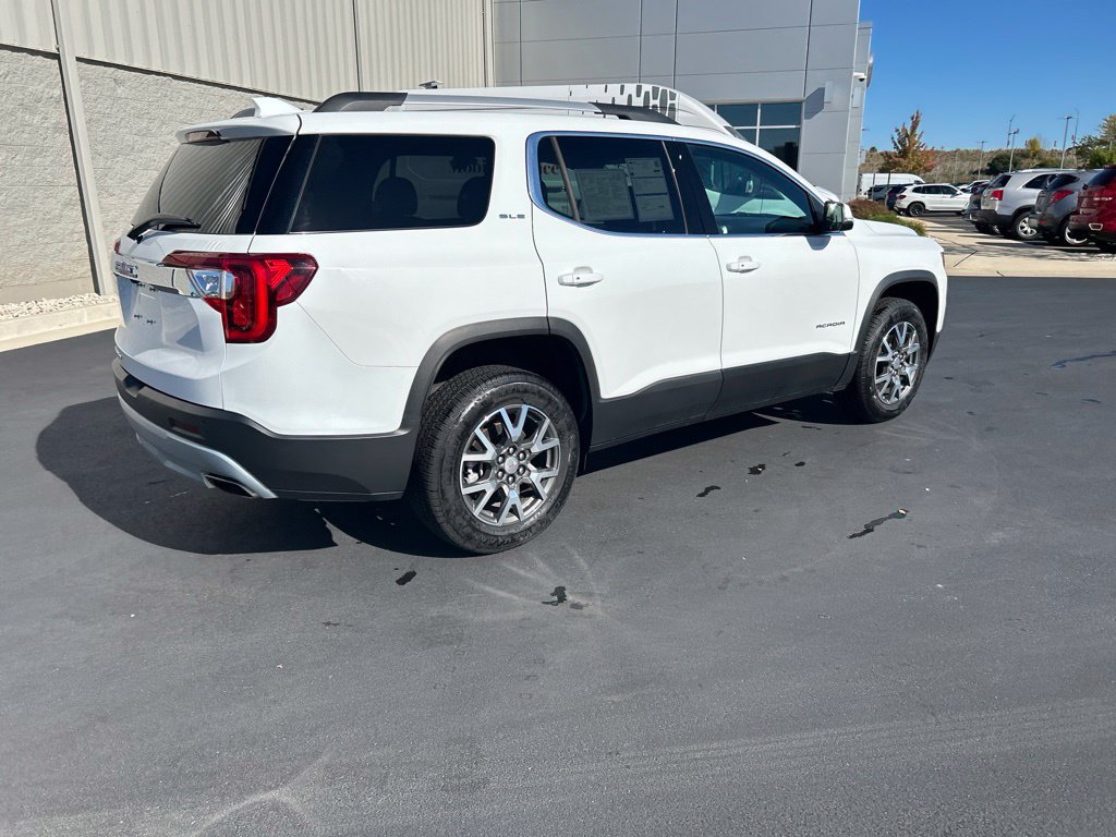 Used 2023 GMC Acadia SLE w/ Driver Convenience Package FWD image 6
