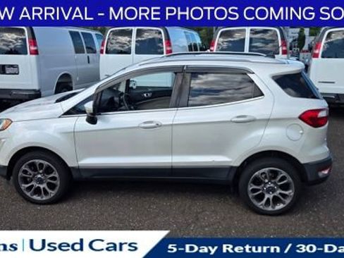 Used 2018 Ford EcoSport Titanium AWD/4WD image 5