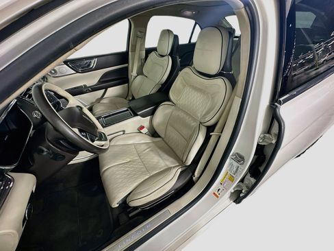 Used 2018 Lincoln Continental Black Label AWD/4WD image 13