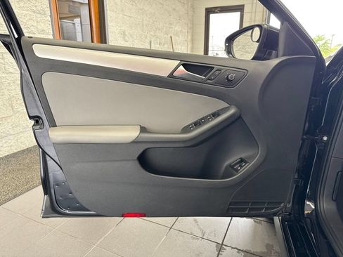 Used 2016 Volkswagen Jetta SEL Premium FWD image 50