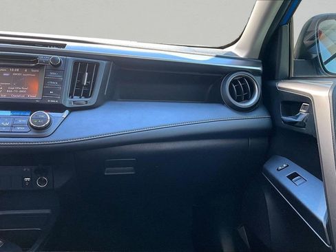 Certified 2018 Toyota RAV4 XLE FWD image 26