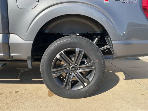 Used 2022 Ford F150 XLT w/ Equipment Group 302A High image 6