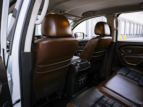 Used 2019 Nissan Titan Platinum Reserve w/ Platinum Utility Package image 30