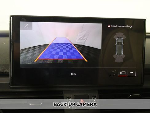 Used 2022 Audi Q5 2.0T Premium w/ Convenience Package image 5