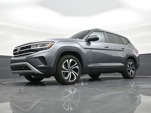 Used 2023 Volkswagen Atlas SEL image 24