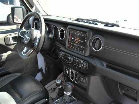 Used 2023 Jeep Wrangler Unlimited Sahara w/ Cold Weather Group AWD/4WD image 49