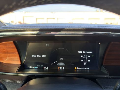 Used 2019 Lincoln Navigator L Reserve image 23