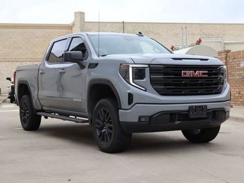 Used 2024 GMC Sierra 1500 Elevation AWD/4WD image 2