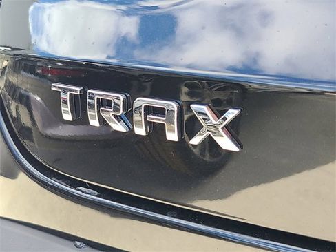 New 2026 Chevrolet Trax LT w/ Driver Confidence Package image 7