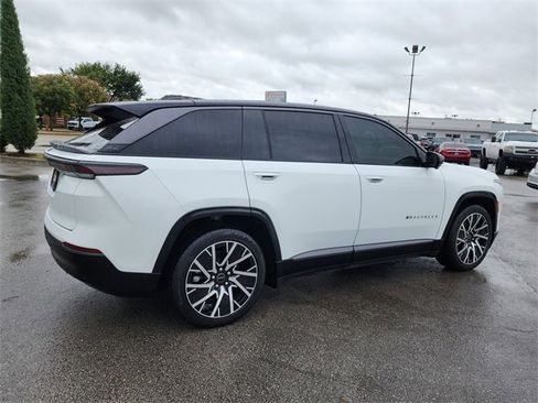 Used 2025 Jeep Wagoneer S Limited image 2