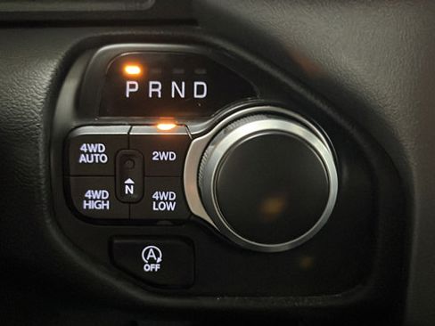 Used 2023 RAM 1500 Big Horn AWD/4WD image 18
