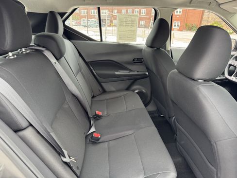Used 2025 Nissan Kicks Play S image 33