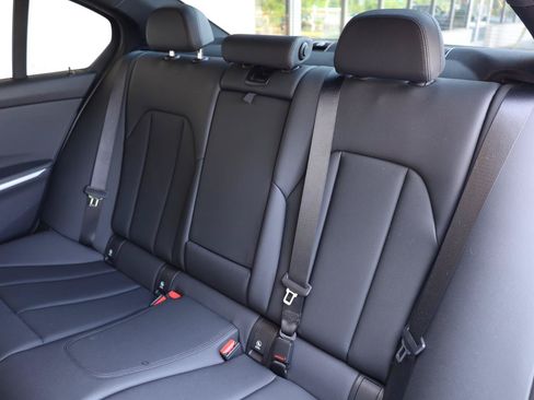 Used 2019 BMW 330i Sedan w/ Driving Assistance Package RWD image 22