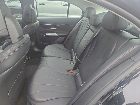 Used 2024 Mercedes-Benz E 350 4MATIC Sedan image 10