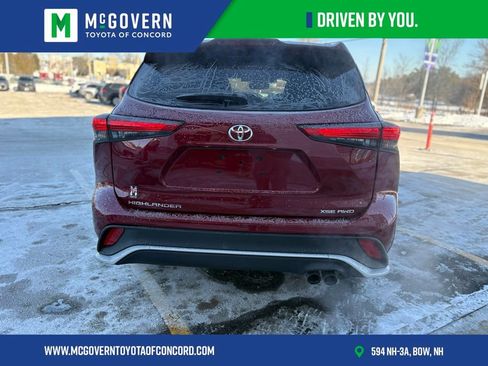 Used 2022 Toyota Highlander XSE image 8