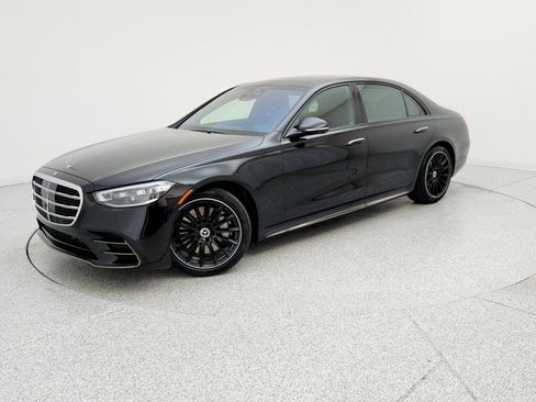 New 2026 Mercedes-Benz S 500 4MATIC image 1