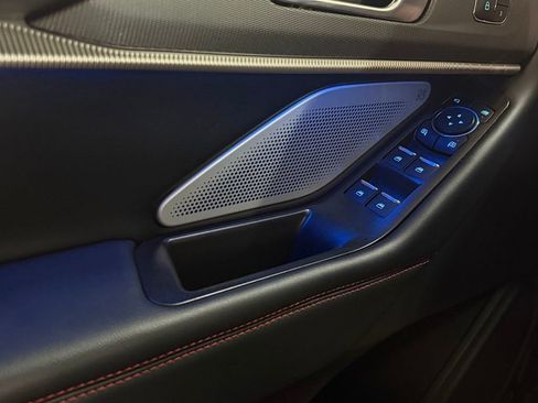 Used 2025 Ford Explorer ST AWD/4WD image 37