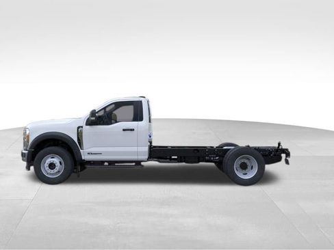 New 2026 Ford F600 4x4 Regular Cab Super Duty image 3