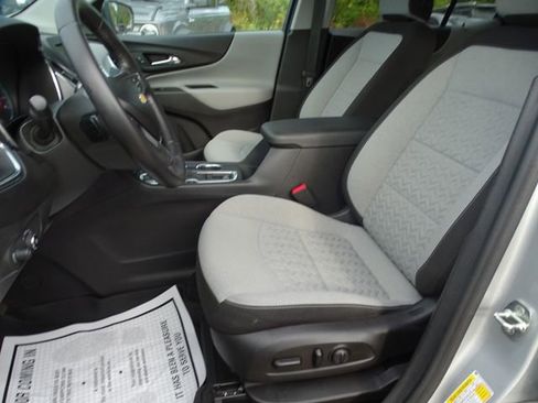 Used 2022 Chevrolet Equinox LT image 27