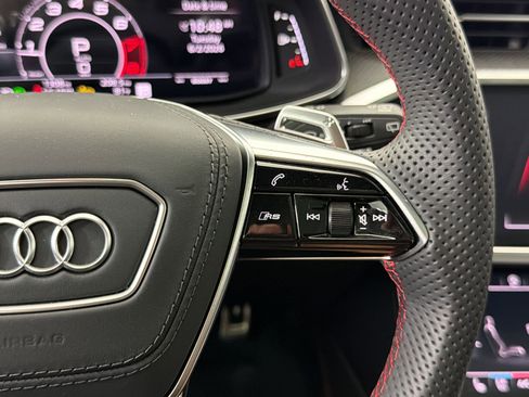 Used 2025 Audi RS 6 performance w/ Matte Carbon Package AWD/4WD image 28