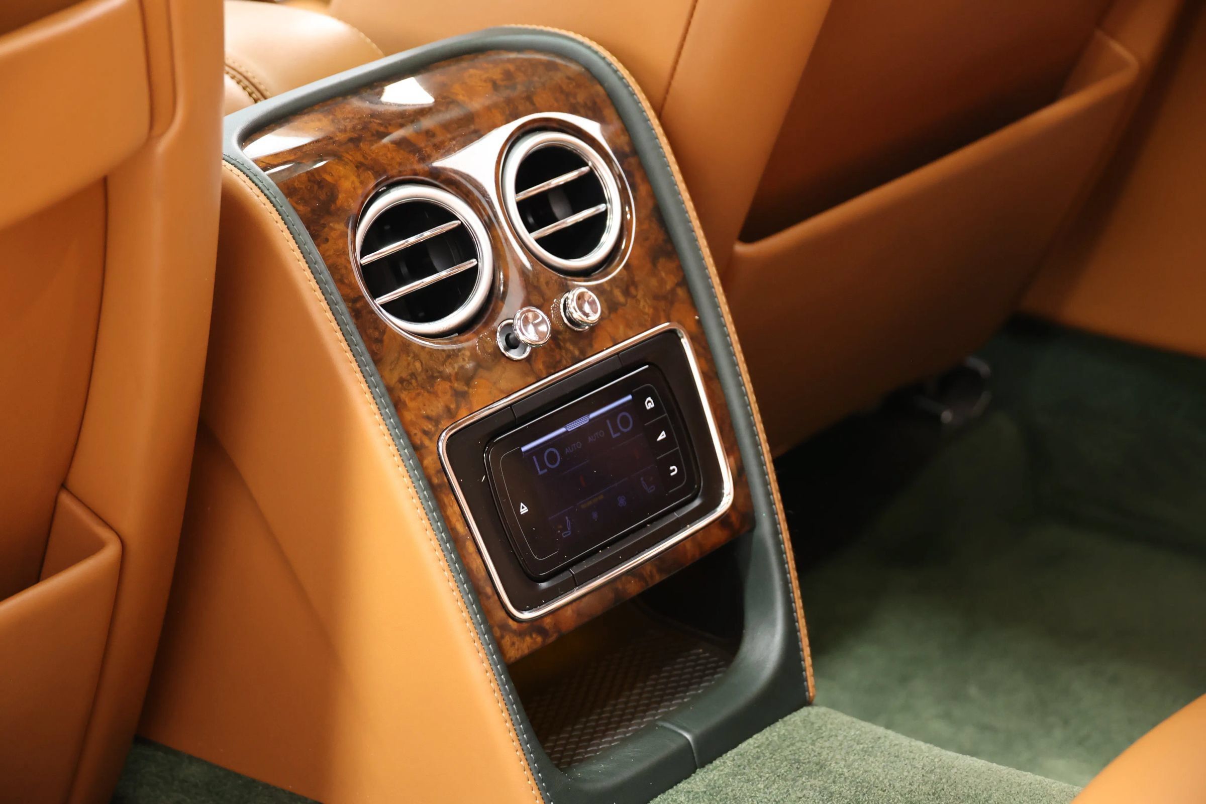 Used 2016 Bentley Flying Spur W12 AWD/4WD image 53