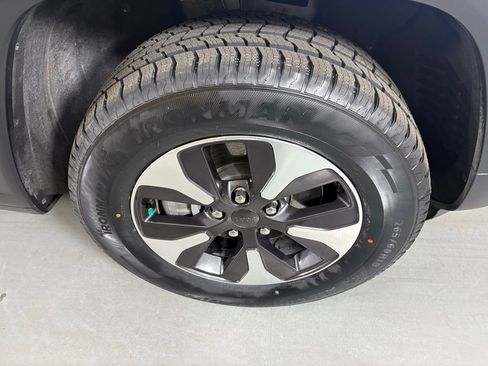 Used 2022 Jeep Grand Cherokee Limited 4xe w/ Luxury Tech Group II image 10