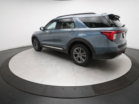 Used 2025 Ford Explorer Active w/ Active Comfort Package image 34