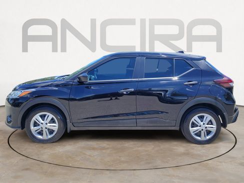 Certified 2025 Nissan Kicks Play S FWD image 8