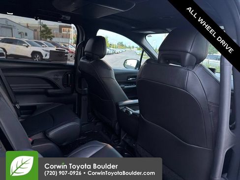 Used 2026 Toyota Sienna XLE Woodland Edition AWD/4WD image 15