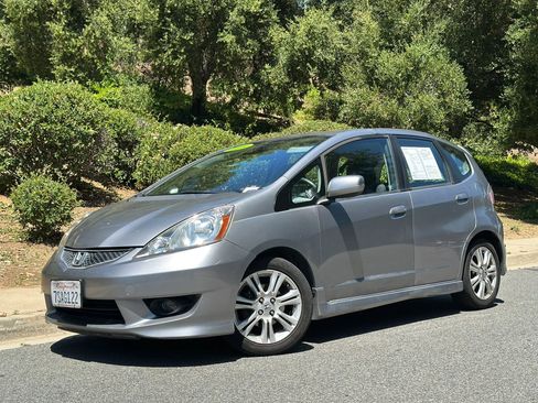 Used 2009 Honda Fit Sport image 1