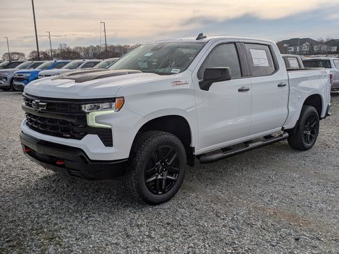 New 2026 Chevrolet Silverado 1500 LT Trail Boss w/ Convenience Package II image 3