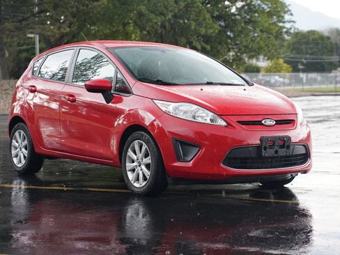 Used 2012 Ford Fiesta SE FWD image 7