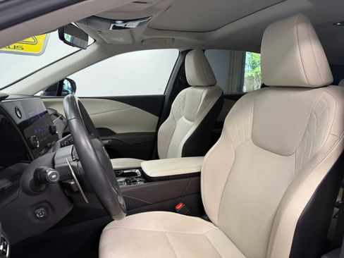 Used 2024 Lexus RX 350 FWD w/ Technology Package image 18