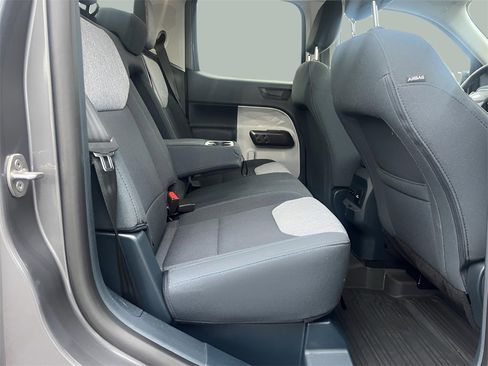 Used 2025 Ford Maverick XLT w/ XLT Luxury Package image 39