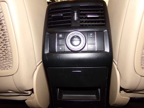 Used 2019 Mercedes-Benz GLS 450 4MATIC image 13