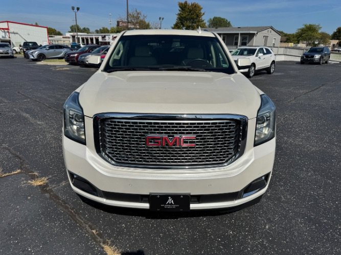 Used 2015 GMC Yukon Denali w/ Open Road Package AWD/4WD image 9