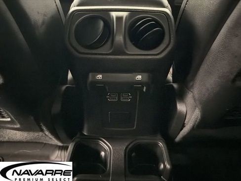 Used 2022 Jeep Gladiator Rubicon w/ LED Lighting Group image 15