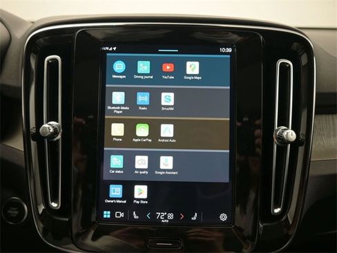 Used 2024 Volvo XC40 B5 Plus image 14