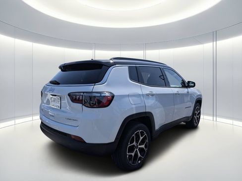 New 2026 Jeep Compass Limited AWD/4WD image 4