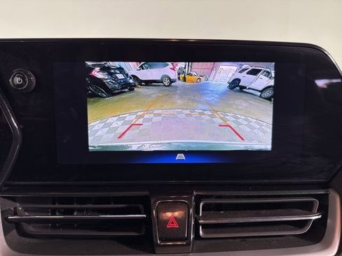 Used 2025 Chevrolet TrailBlazer LT FWD image 26