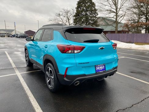 Used 2021 Chevrolet TrailBlazer RS w/ Sun and Liftgate Package image 5
