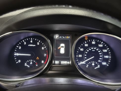 Used 2017 Hyundai Santa Fe Limited AWD/4WD image 14