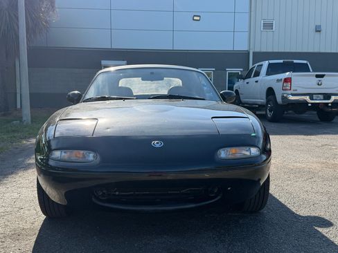 Used 1997 MAZDA MX-5 Miata RWD image 3