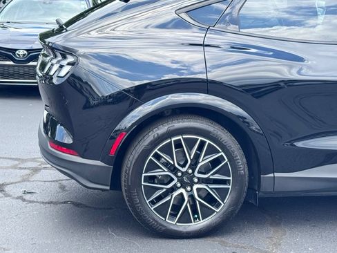 Used 2025 Ford Mustang Mach-E Premium RWD image 45